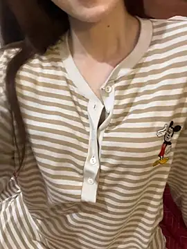 Quynhbabysexy online show from 03/27/26, 06:08