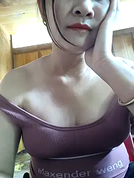 Paul-paul11 online show from 10/25/25, 03:47