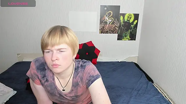 Cattie w  online show from 11/25/25, 01:16