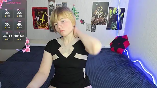 Cattie w  online show from 02/05/26, 01:10