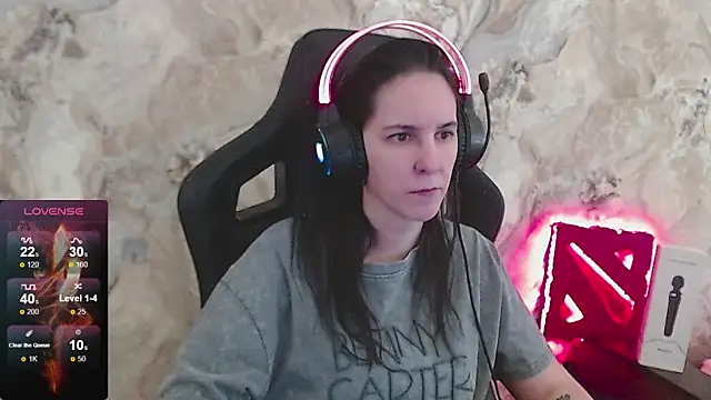 Irwi Tomboy online show from 04/14/26, 12:22