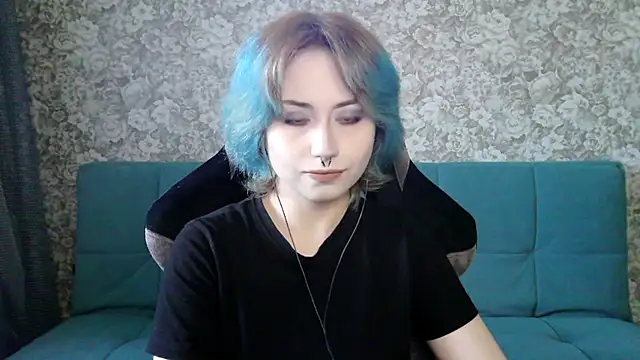 LeisaHopperstad online show from 04/15/26, 02:13