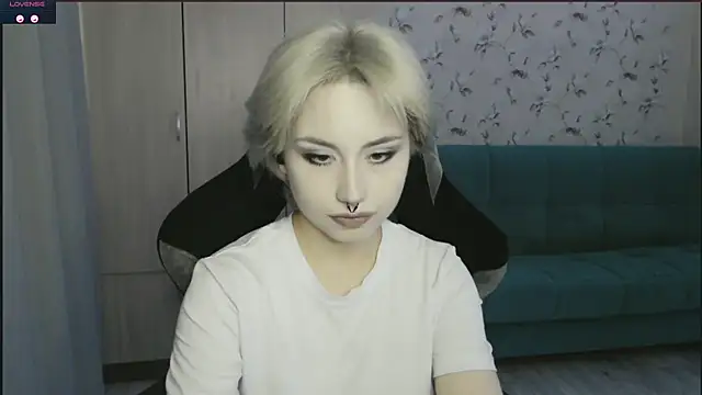 Snapshot of LeisaHopperstad chatting on 06/30/26, 03:35 LeisaHopperstad online show from 06/30/26, 03:35