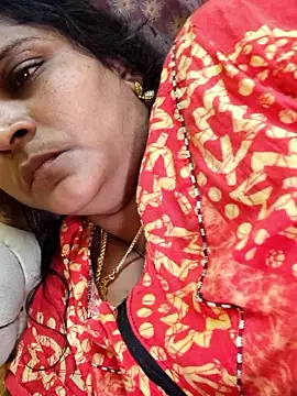 navyasree143 online show from 10/24/25, 10:55