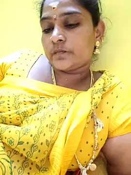 navyasree143 online show from 10/28/25, 05:22