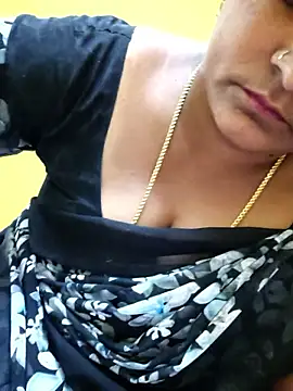 navyasree143 online show from 11/01/25, 02:08