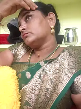 navyasree143 online show from 04/21/26, 04:45