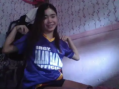 SweetPussie18x online show from 04/23/26, 05:41