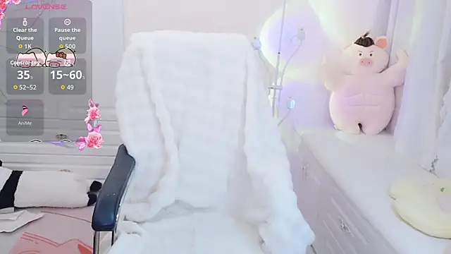 Snapshot of Coco-Di chatting on 11/21/25, 02:21 Coco-Di online show from 11/21/25, 02:21