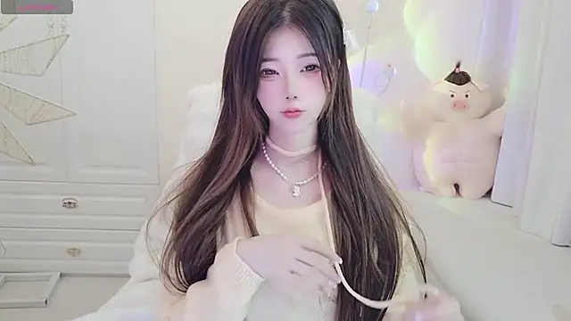 Snapshot of Coco-Di chatting on 12/15/25, 02:38 Coco-Di online show from 12/15/25, 02:38