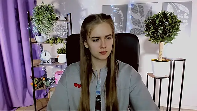 JuneWoods online show from 04/03/26, 03:32