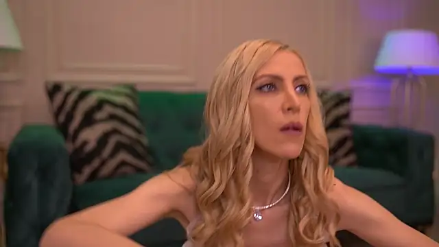 EllaBlake online show from 04/19/26, 06:02