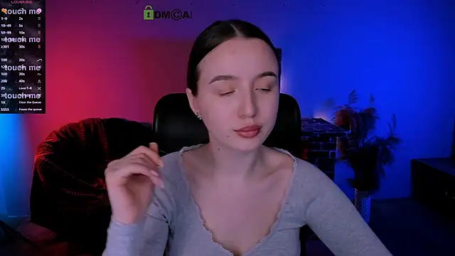 leslie bird online show from 12/17/25, 11:49