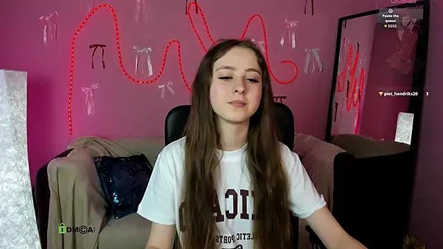 rebecca smile online show from 03/16/26, 01:26