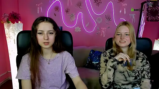 rebecca smile online show from 04/23/26, 12:29