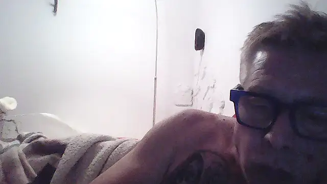 Andyrsdick online show from 10/06/25, 10:51