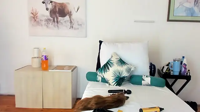 ConnieSmall24 online show from 03/09/26, 07:56