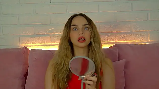 AnitaVenture online show from 10/24/25, 04:09