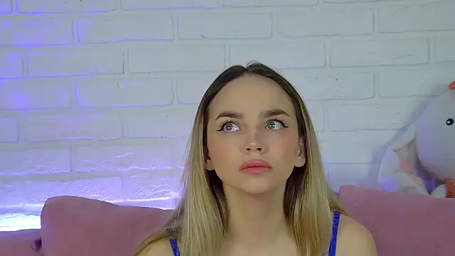 AnitaVenture online show from 11/26/25, 04:02