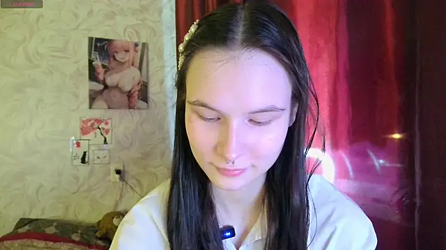 Snapshot of LolaVibe chatting on 11/11/25, 07:36 LolaVibe online show from 11/11/25, 07:36