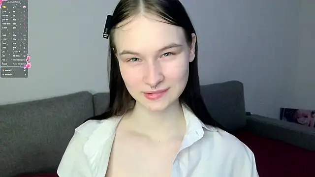 Snapshot of LolaVibe chatting on 02/16/26, 01:13 LolaVibe online show from 02/16/26, 01:13