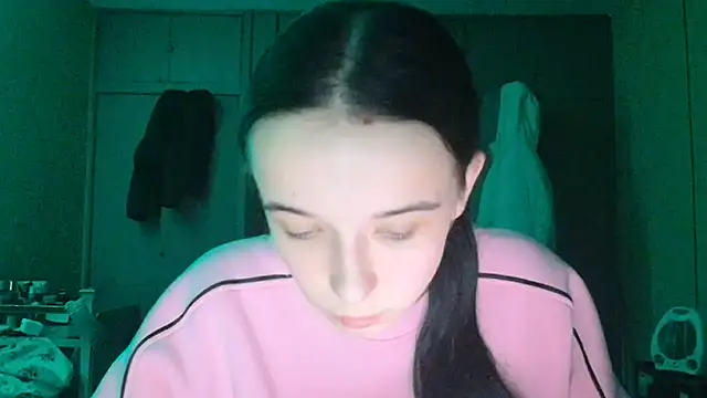 Emilia Light online show from 11/30/25, 03:49