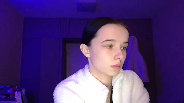 Emilia Light online show from 02/06/26, 06:40