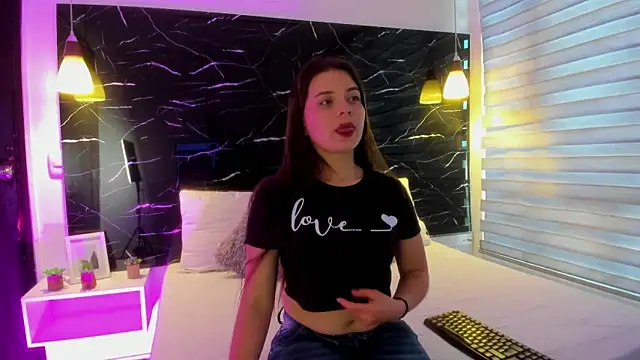 ZOE LE online show from 10/15/25, 11:54