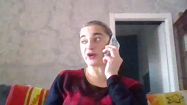 Snapshot of GoldenAngelMilf chatting on 10/31/25, 08:04 GoldenAngelMilf online show from 10/31/25, 08:04