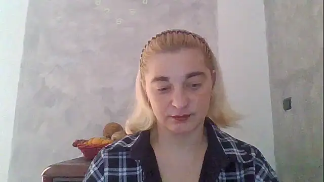 Snapshot of GoldenAngelMilf chatting on 02/03/26, 12:21 GoldenAngelMilf online show from 02/03/26, 12:21