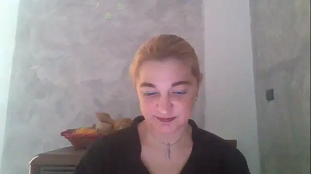 Snapshot of GoldenAngelMilf chatting on 02/13/26, 12:01 GoldenAngelMilf online show from 02/13/26, 12:01