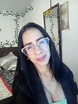 YaraDuartee online show from 01/31/26, 11:47