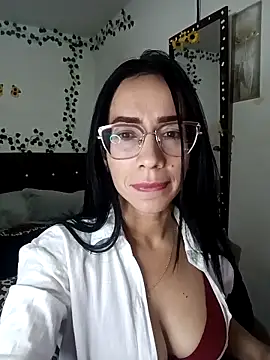 YaraDuartee online show from 02/04/26, 01:00