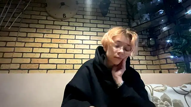 mycutievibe online show from 09/25/25, 04:21