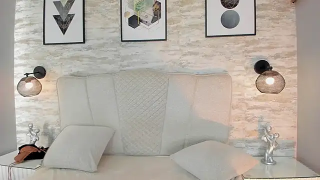 ashlye collins online show from 11/23/25, 09:14