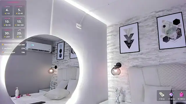 Snapshot of ashlye_collins chatting on 01/16/26, 08:46 ashlye collins online show from 01/16/26, 08:46