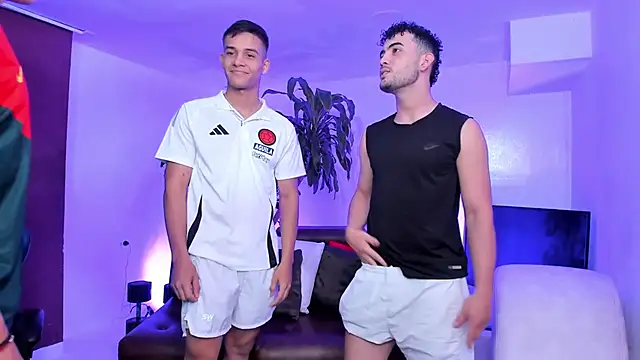 Spaceboys18 online show from 10/01/25, 01:22