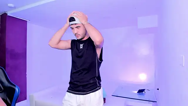 Spaceboys18 online show from 03/28/26, 03:06