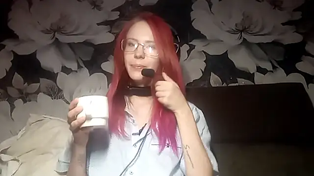 LiaCusson online show from 10/14/25, 05:36