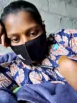 Tamil Hot Sandy online show from 12/04/25, 04:44