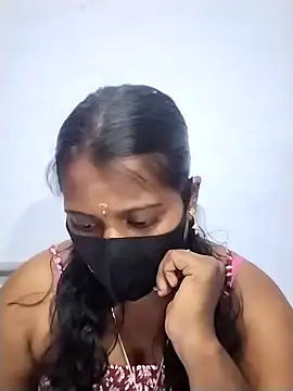 Snapshot of Tamil_Hot_Sandy chatting on 03/13/26, 05:36 Tamil Hot Sandy online show from 03/13/26, 05:36