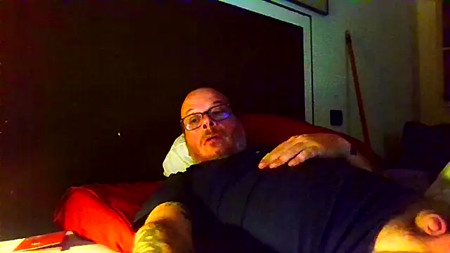 Snapshot of ilmilanese76 chatting on 09/30/25, 10:48 ilmilanese76 online show from 09/30/25, 10:48