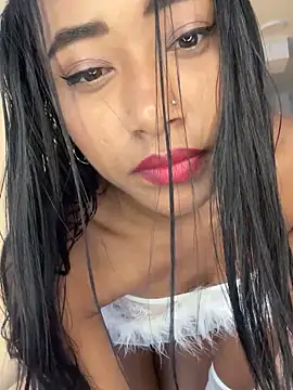 Snapshot of Soleyma_ chatting on 10/07/25, 03:09 Soleyma  online show from 10/07/25, 03:09