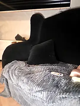 WhimsicalBirdette online show from 04/15/26, 09:48