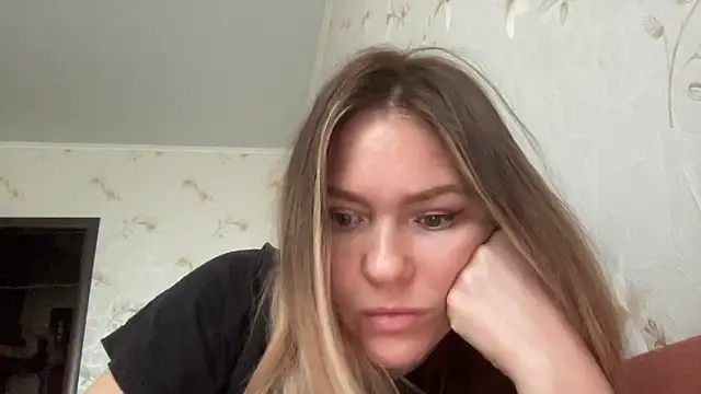 Snapshot of Milysoren chatting on 02/22/26, 05:30 Milysoren online show from 02/22/26, 05:30