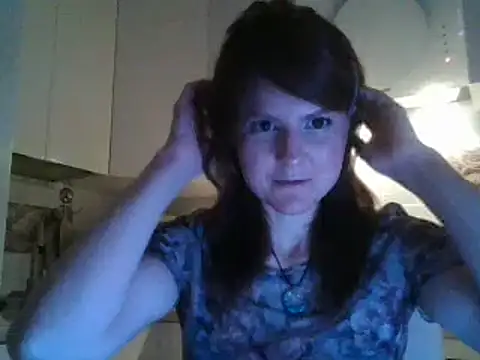 Arivonne online show from 02/28/26, 09:05