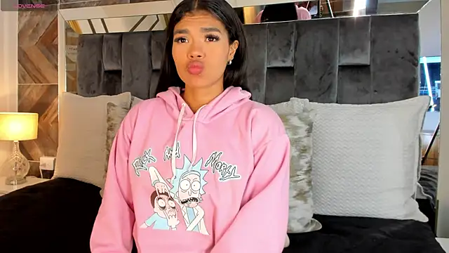 NaylaGrey online show from 10/17/25, 11:46