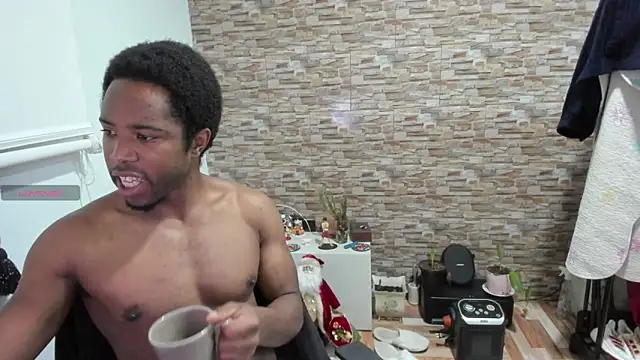 Snapshot of Yin_yang_hot chatting on 12/16/25, 12:59 Yin yang hot online show from 12/16/25, 12:59