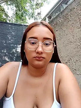 young dairy01 online show from 02/12/26, 12:00