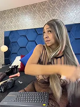 Angelina Roa online show from 04/13/26, 04:45